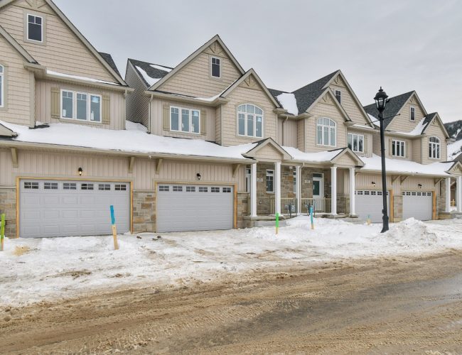 The Village at Peaks Bay | Townhomes